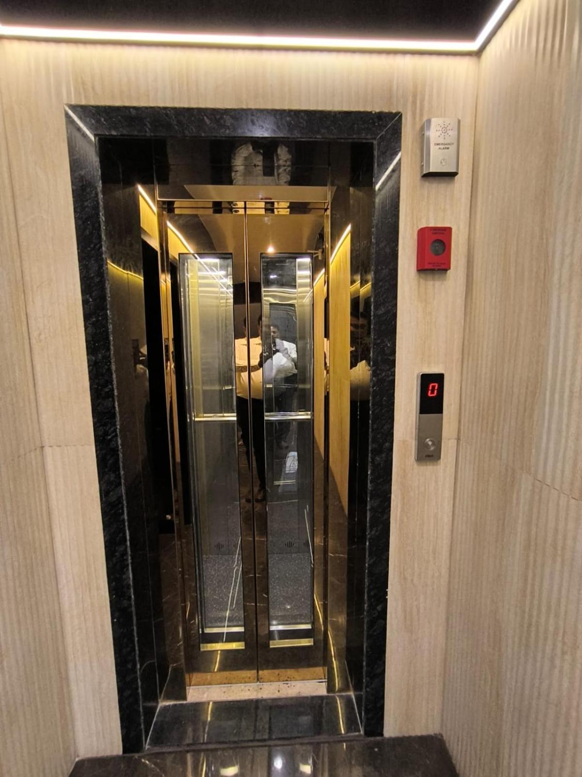 Sharan Residency Hotel Navi Mumbai Kültér fotó